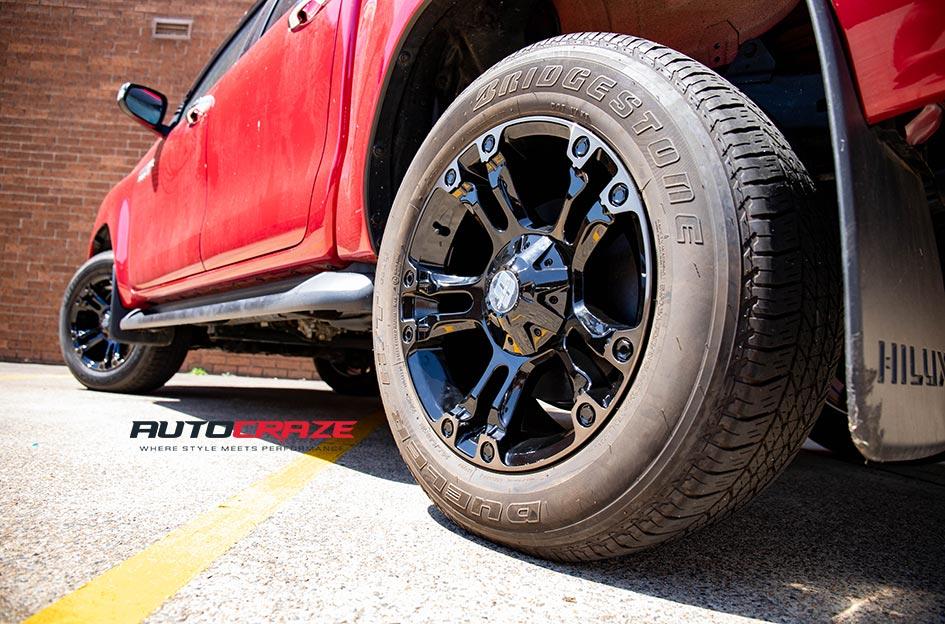 TOYOTA HILUX N80 4WD BROOKLYN BLACK MACHINED WITH DARK TINT